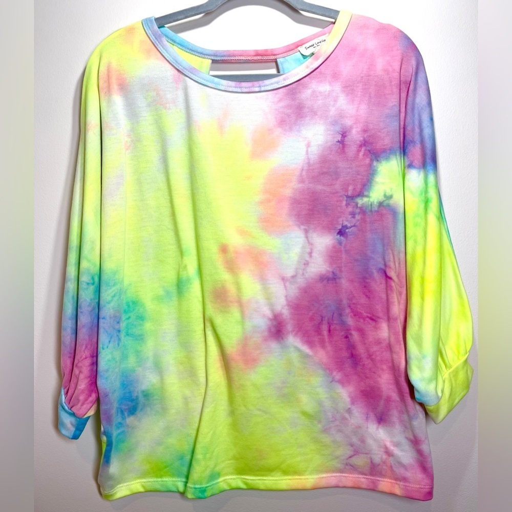 Sweet Lovely Women’s Tie Dye‎ 3/4 Sleeve Overlapping Hallow Back Top Size Large